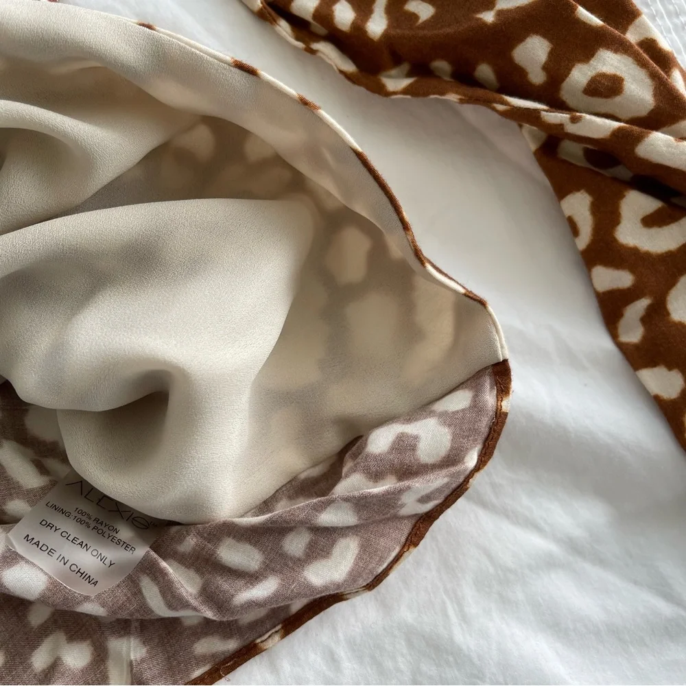 ALEXIS Blouse - Picture 6 of 14